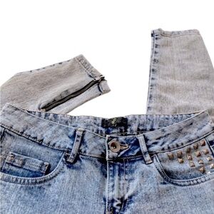 5/25$ ✨ Ankles Zipped Skinny Jeans